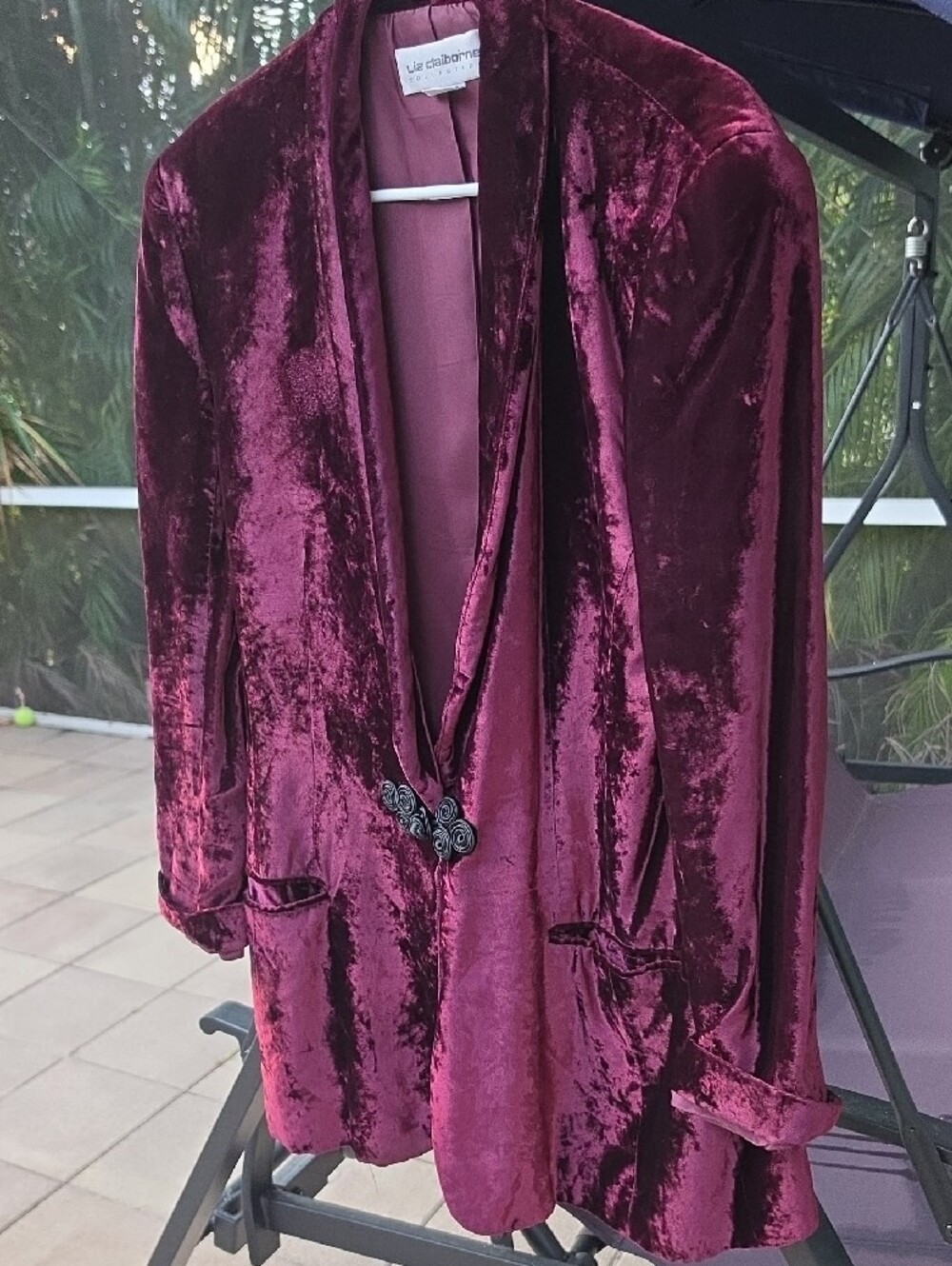 LIZ CLAIBORNE COLLECTION Velvet Blazer in Plum - Picture 1 of 7